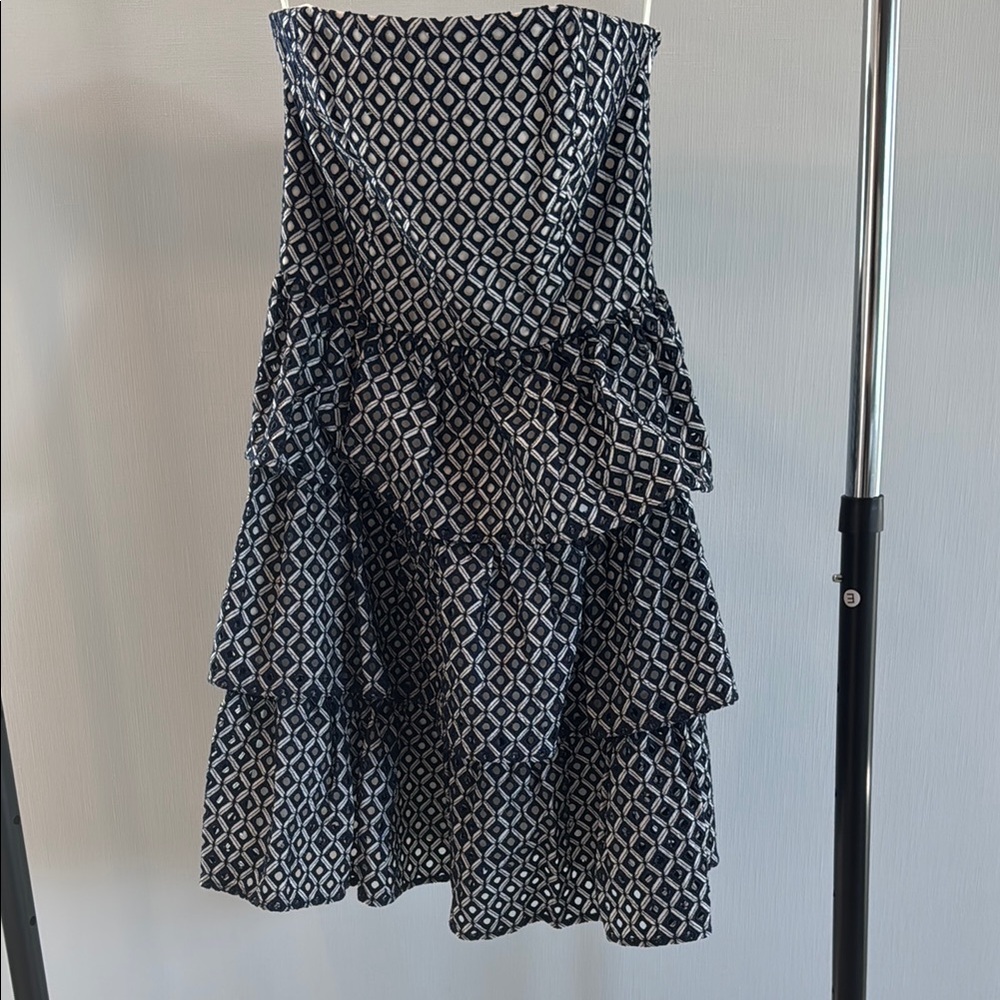 NWT White House Black Market Navy and White Strapless Dress